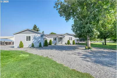 256 NW Jewell Ct, Irrigon, OR 97844 - Photo 2