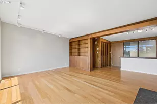 10435 SW 63rd Dr, Portland, OR 97219 - Photo 6