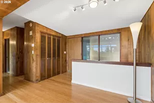 10435 SW 63rd Dr, Portland, OR 97219 - Photo 4
