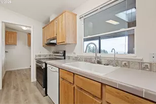 98041 Hallway Rd, Brookings, OR 97415 - Photo 10