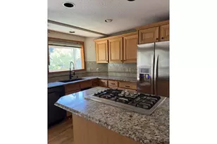 4981 Hampton Ct, Lake Oswego, OR 97035 - Photo 2
