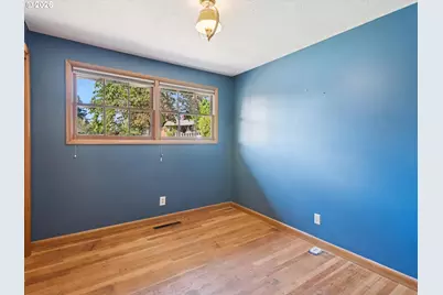 10426 SE Lincoln Ct, Portland, OR 97216 - Photo 22