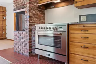 10426 SE Lincoln Ct, Portland, OR 97216 - Photo 10