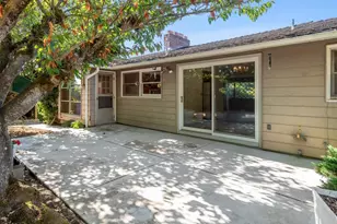 10426 SE Lincoln Ct, Portland, OR 97216 - Photo 36