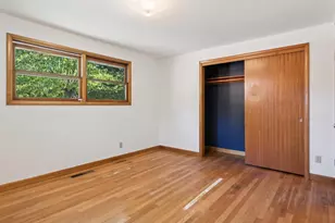 10426 SE Lincoln Ct, Portland, OR 97216 - Photo 18