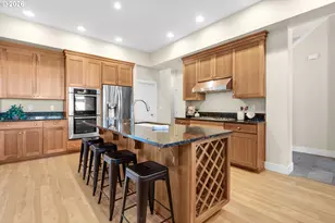 10253 NW Engleman St, Portland, OR 97229 - Photo 18