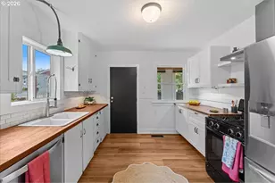 8927 N Leonard St, Portland, OR 97203 - Photo 18