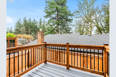 5213 SW Vacuna St, Portland, OR 97219 - Photo 8