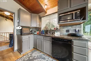 94268 6th St, Gold Beach, OR 97444 - Photo 14