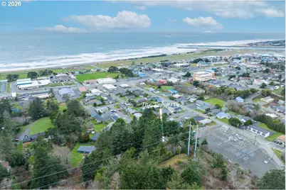 94268 6th St, Gold Beach, OR 97444 - Photo 4