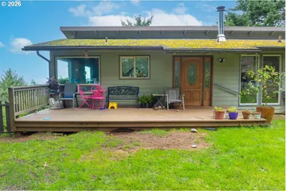 94268 6th St, Gold Beach, OR 97444 - Photo 8