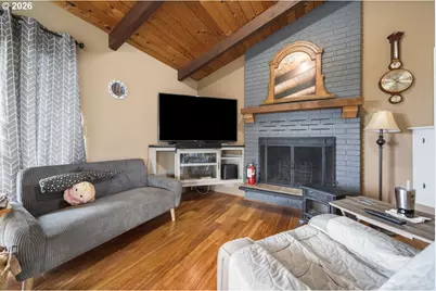 94268 6th St, Gold Beach, OR 97444 - Photo 18