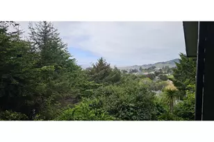 94268 6th St, Gold Beach, OR 97444 - Photo 4