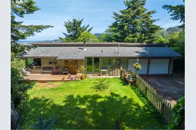 94268 6th St, Gold Beach, OR 97444 - Photo 1