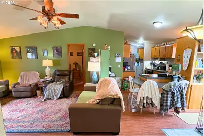 1118 W C Ave, La Center, WA 98629 - Photo 4