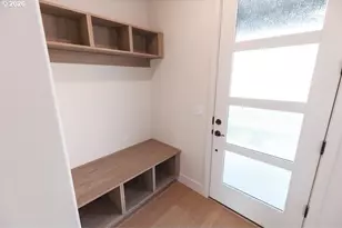 16009 Barlow Trl Ln, Oregon City, OR 97045 - Photo 2