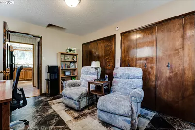 26408 Crow Rd, Eugene, OR 97402 - Photo 16