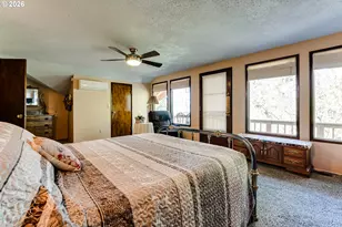 26408 Crow Rd, Eugene, OR 97402 - Photo 10