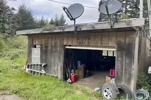 61772 Ross Inlet Rd, Coos Bay, OR 97420 - Photo 4