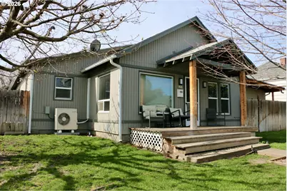 400 W 6th St, The Dalles, OR 97058 - Photo 2