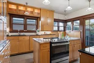 2747 NE 15th Ave, Portland, OR 97212 - Photo 8