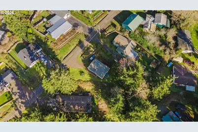 545 Queens Ave, Lakeside, OR 97449 - Photo 28