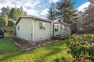 545 Queens Ave, Lakeside, OR 97449 - Photo 2