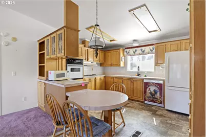 500 Elm St, Yoncalla, OR 97499 - Photo 22