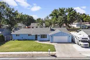 335 W McKenzie Ave, Hermiston, OR 97838 - Photo 2