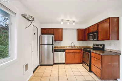 2937 SW Miles St #2, Portland, OR 97219 - Photo 8