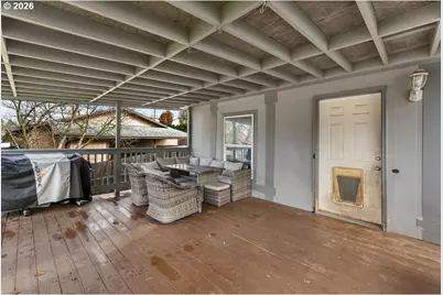 265 SE Grape Ave, Winston, OR 97496 - Photo 14