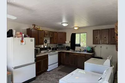 185 Ecklund St, Canyonville, OR 97417 - Photo 28