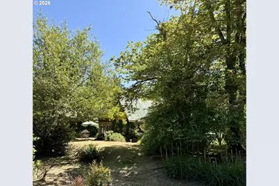 185 Ecklund St, Canyonville, OR 97417 - Photo 38
