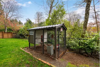 8110 SW Valley View Dr, Portland, OR 97225 - Photo 46