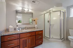 8110 SW Valley View Dr, Portland, OR 97225 - Photo 32