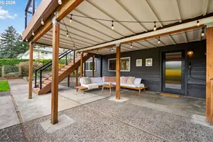 8110 SW Valley View Dr, Portland, OR 97225 - Photo 40