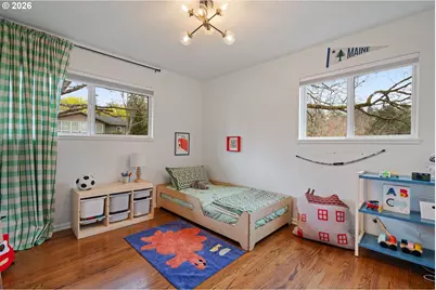 8110 SW Valley View Dr, Portland, OR 97225 - Photo 18
