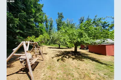 753 Albert Ave, Glendale, OR 97442 - Photo 30