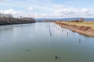 35308 Riverside Ln, Scappoose, OR 97056 - Photo 6