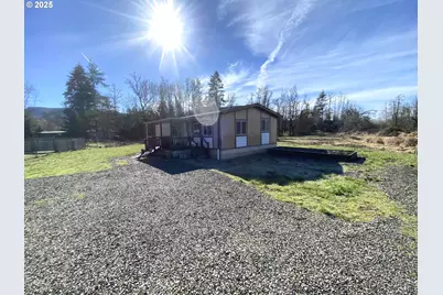 92020 Maple Ln, Springfield, OR 97478 - Photo 4