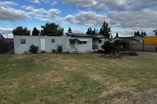 1311 33rd St, Springfield, OR 97478 - Photo 2