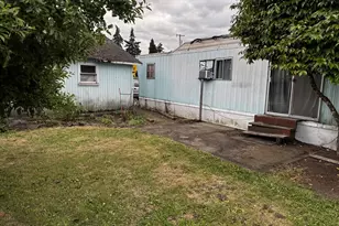 1311 33rd St, Springfield, OR 97478 - Photo 4