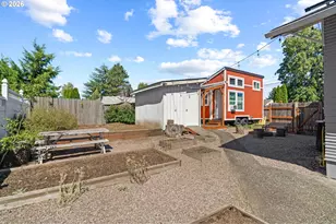 380 E Berkeley St, Gladstone, OR 97027 - Photo 36