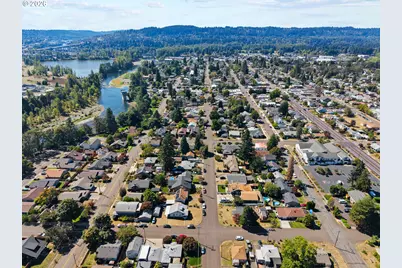 380 E Berkeley St, Gladstone, OR 97027 - Photo 42