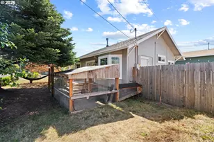 380 E Berkeley St, Gladstone, OR 97027 - Photo 32