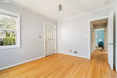 6716 N Commercial Ave, Portland, OR 97217 - Photo 18