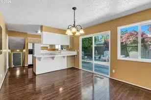 17325 NE Irving St, Portland, OR 97230 - Photo 10