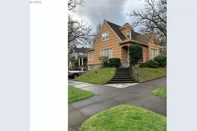 1136 NE Siskiyou St, Portland, OR 97212 - Photo 1