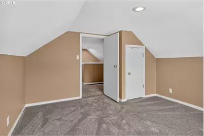 875 SE 66th Way, Hillsboro, OR 97123 - Photo 34