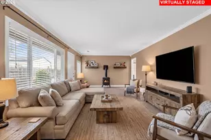 875 SE 66th Way, Hillsboro, OR 97123 - Photo 6